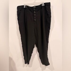 Anthropologie A+ Cropped Black Trousers